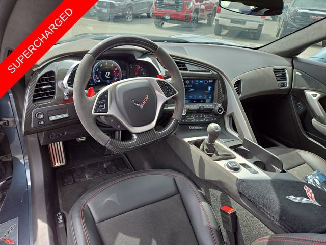 Used 2019 Chevrolet Corvette Stingray Coupe RWD image 3