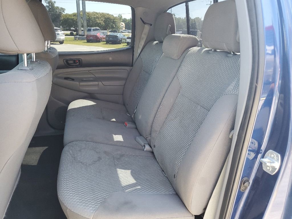 Used 2014 Toyota Tacoma PreRunner w/ SR5 Package RWD image 5