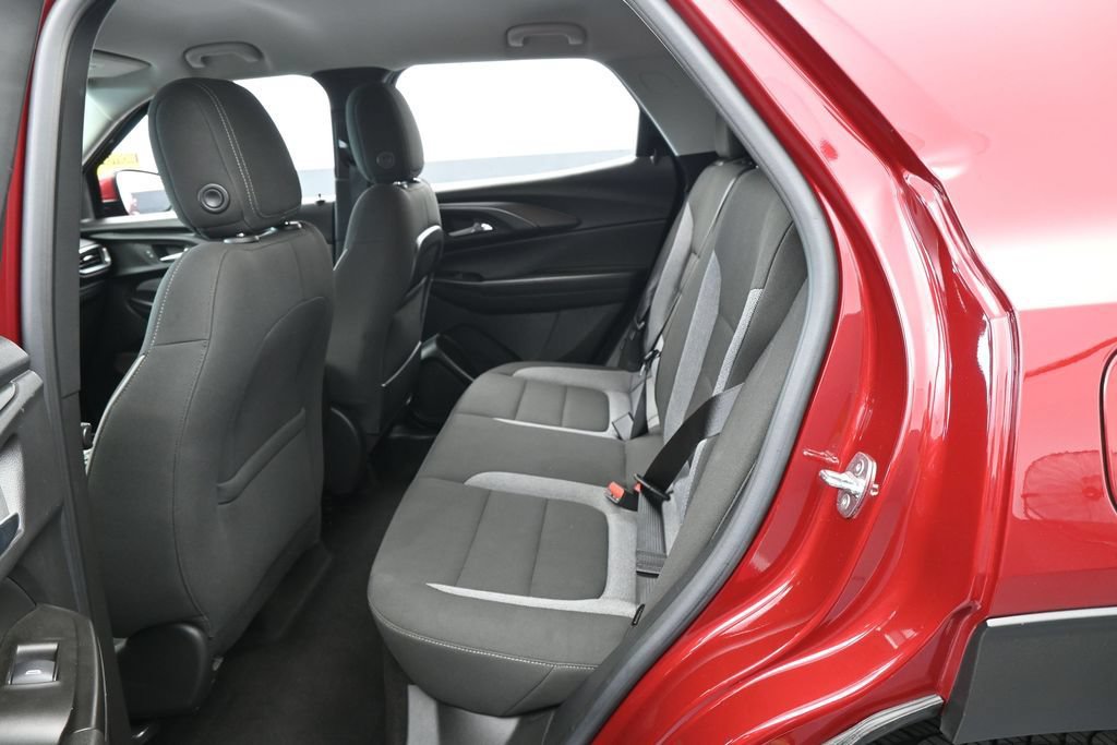 Used 2023 Chevrolet TrailBlazer LT w/ Convenience Package FWD image 29