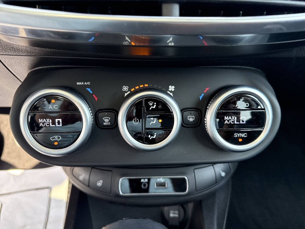 Used 2017 FIAT 500X Lounge w/ Lounge Premium Package (AWD) image 19