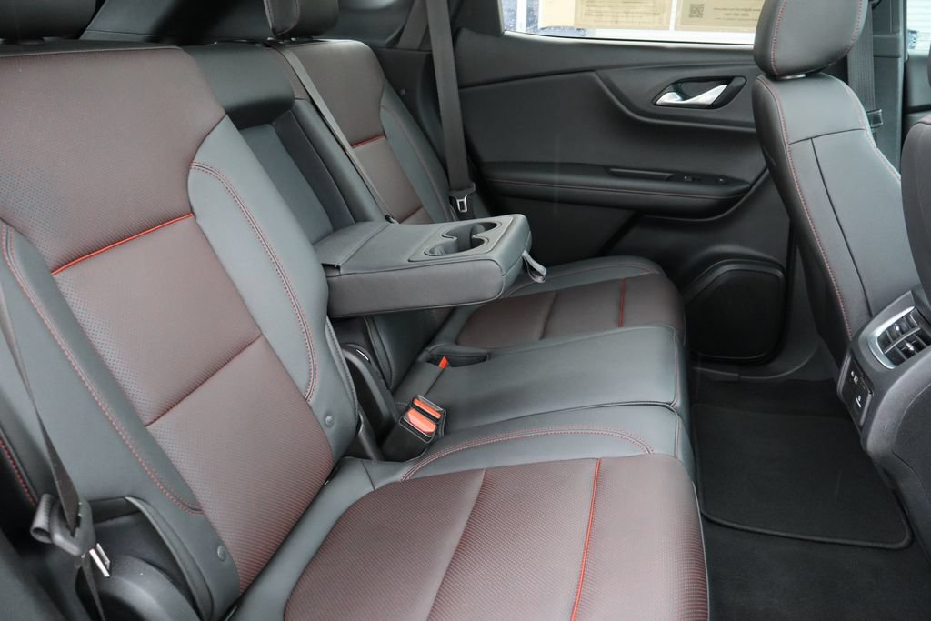 Used 2021 Chevrolet Blazer RS w/ Enhanced Convenience Package FWD image 27