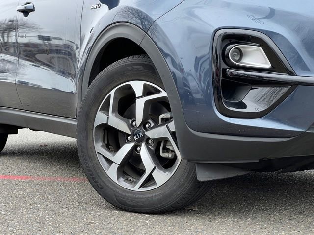 Certified 2020 Kia Sportage LX image 2