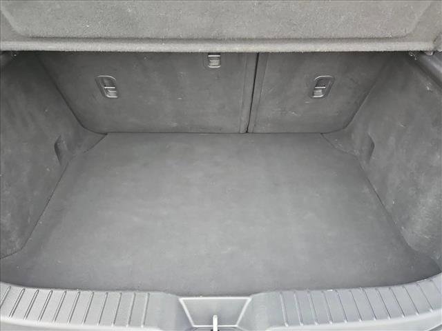 Used 2020 MAZDA MAZDA3 Hatchback w/ Premium Package FWD image 6