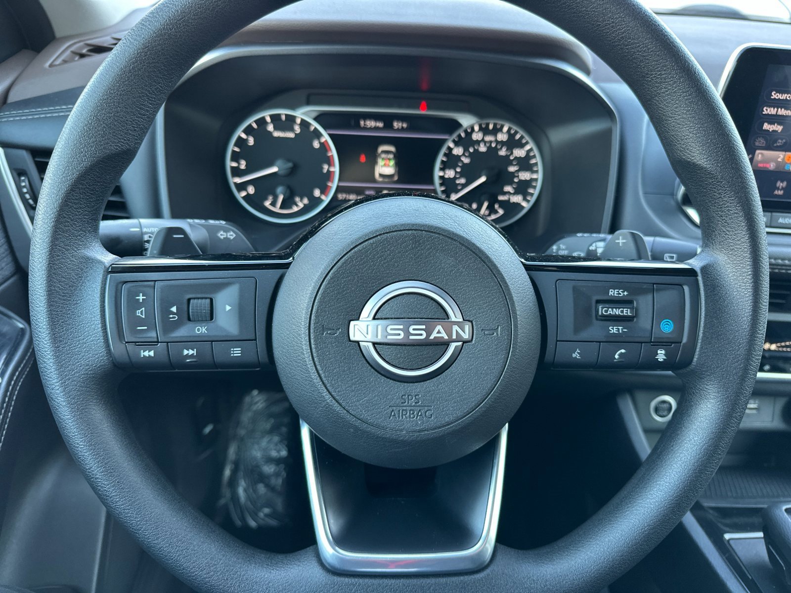 Used 2023 Nissan Rogue SV image 23