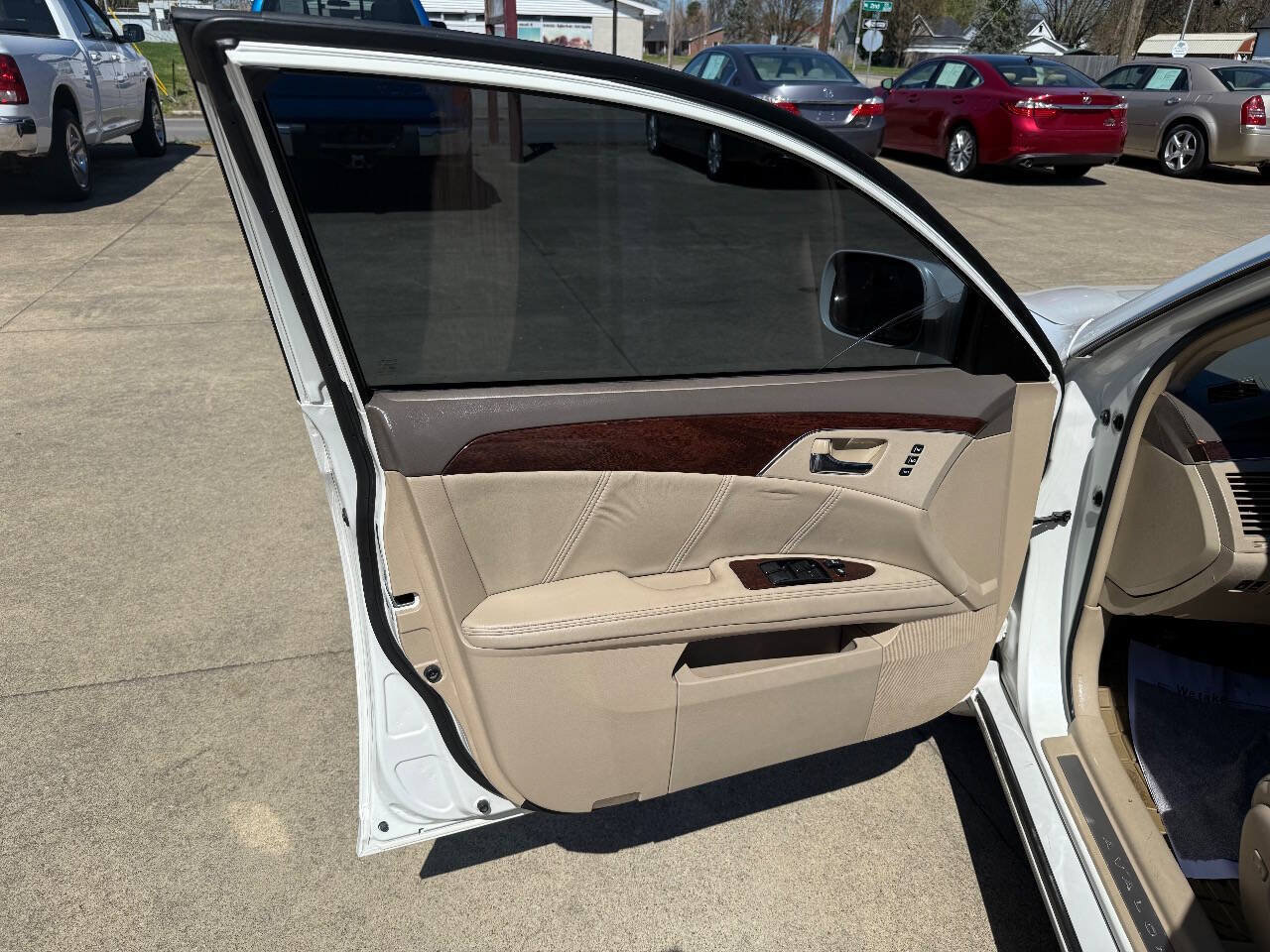 Used 2008 Toyota Avalon Limited FWD image 10