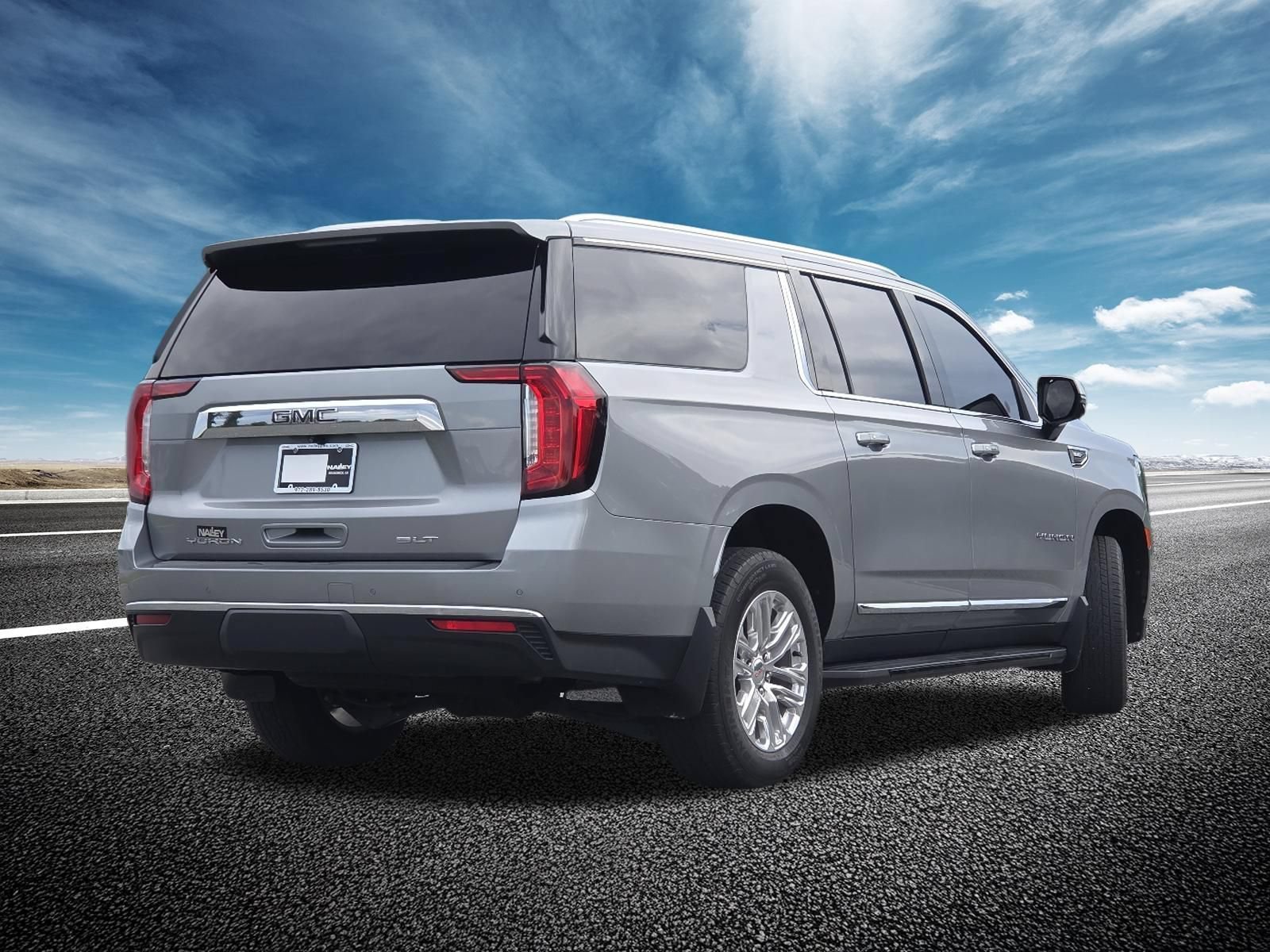 Used 2024 GMC Yukon XL SLT w/ SLT Luxury Package AWD/4WD image 22