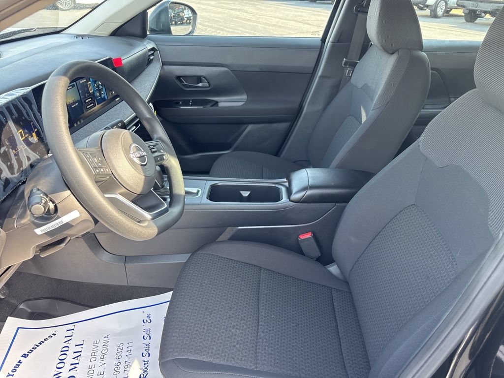 New 2026 Nissan Kicks S FWD image 9