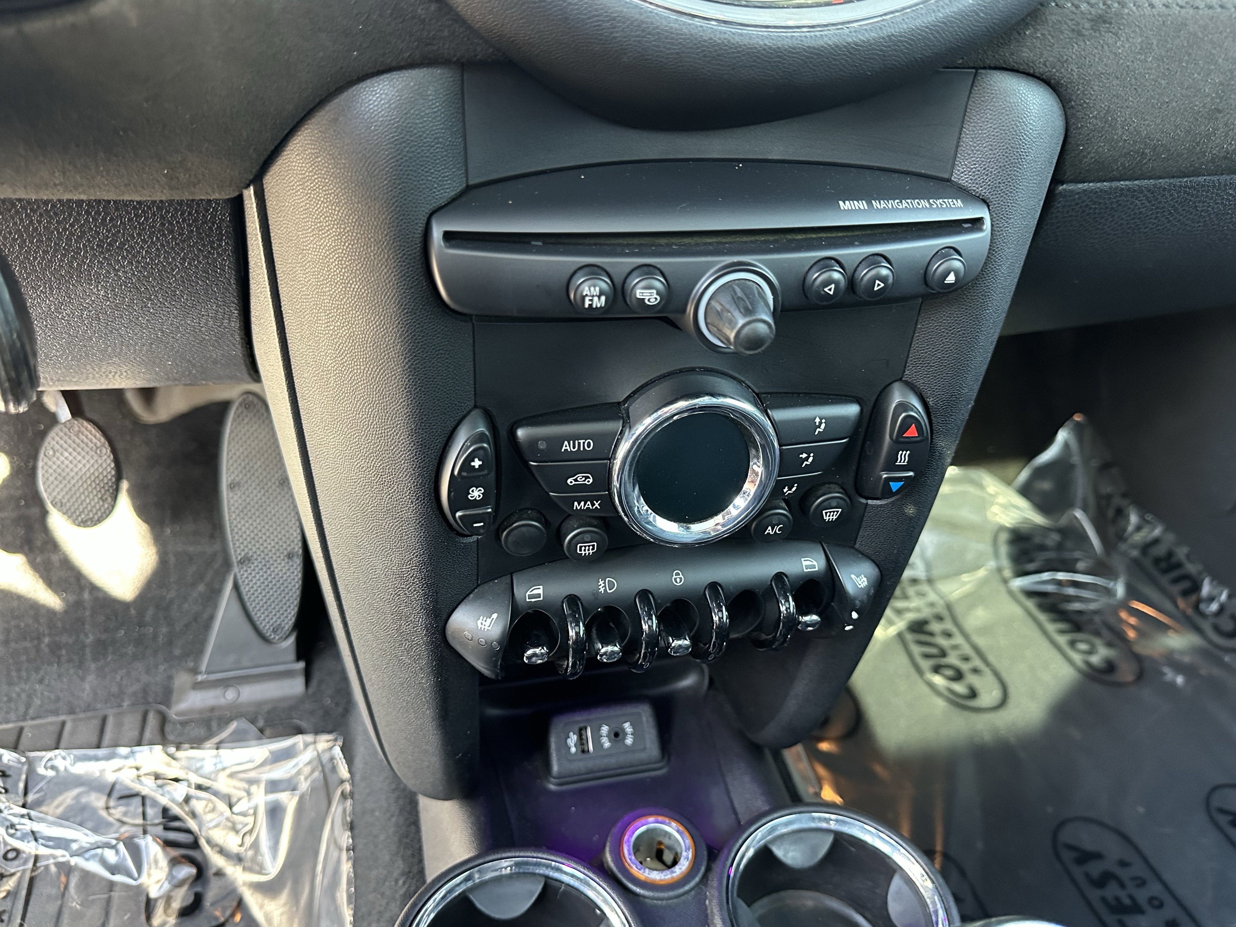 Used 2014 MINI Cooper Clubman FWD image 18