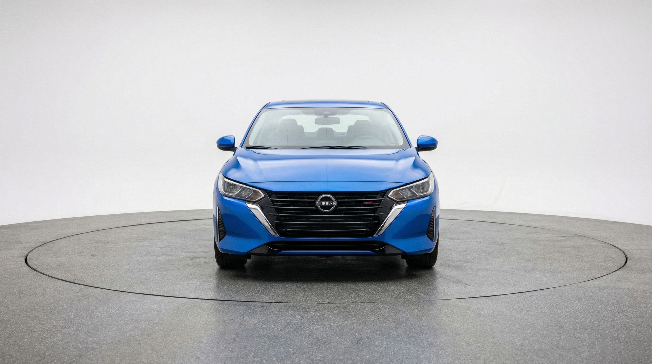 Used 2025 Nissan Sentra SV image 2