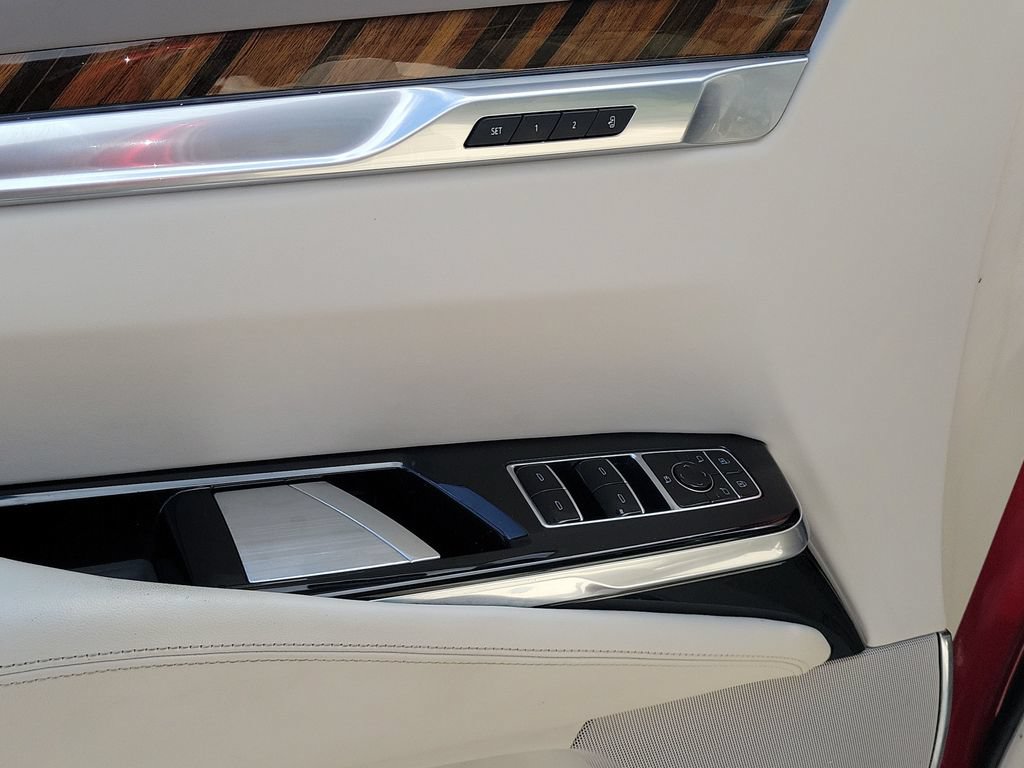 Used 2025 Cadillac Escalade ESV Sport Platinum w/ LPO, Floor Liner Package AWD/4WD image 22