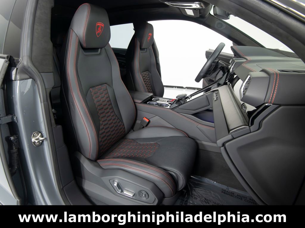 Used 2024 Lamborghini Urus S AWD/4WD image 39