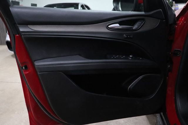 Used 2022 Alfa Romeo Stelvio Ti w/ Active Assist Plus Package image 10