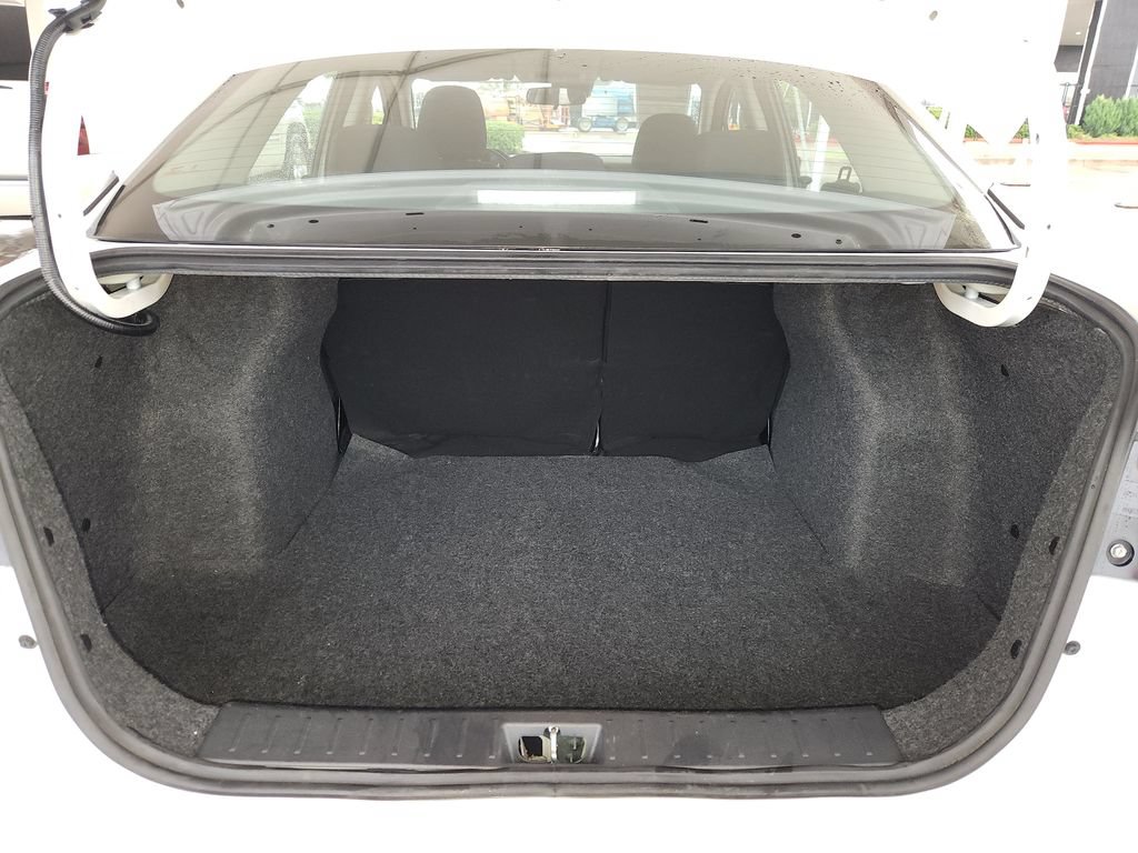 Used 2025 Nissan Versa SV FWD image 14