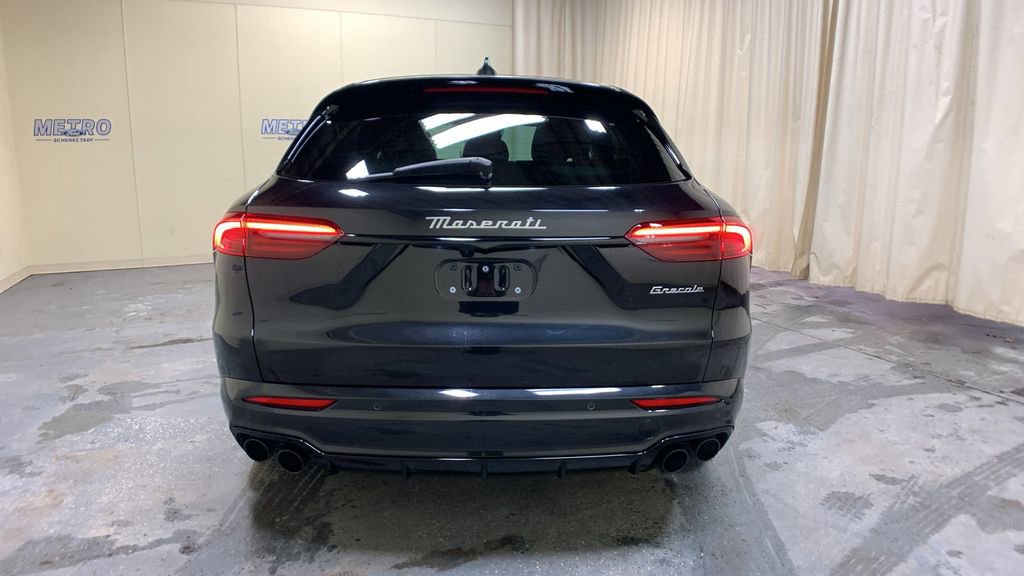 Used 2025 Maserati Grecale Modena image 4