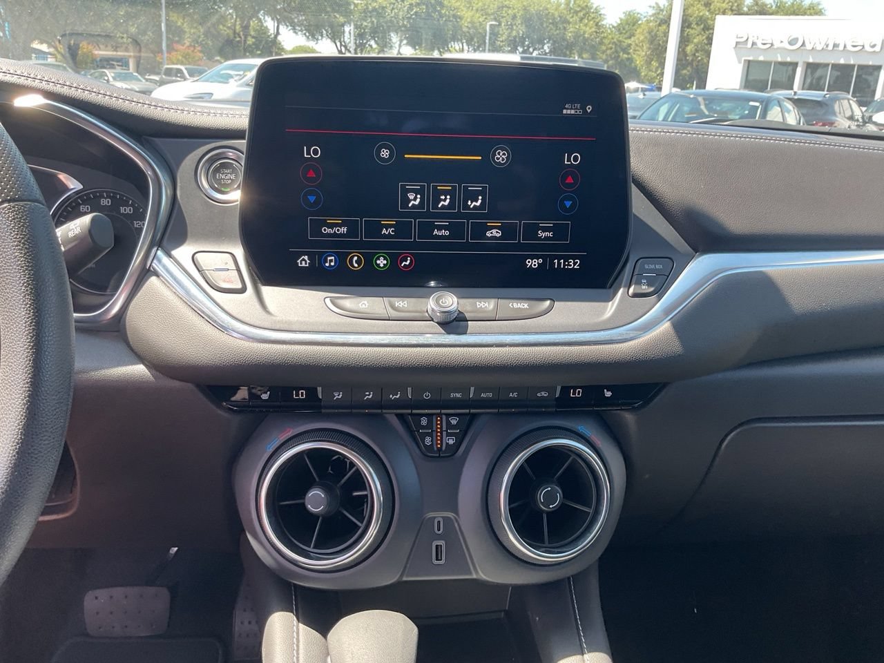 Used 2025 Chevrolet Blazer LT FWD image 20