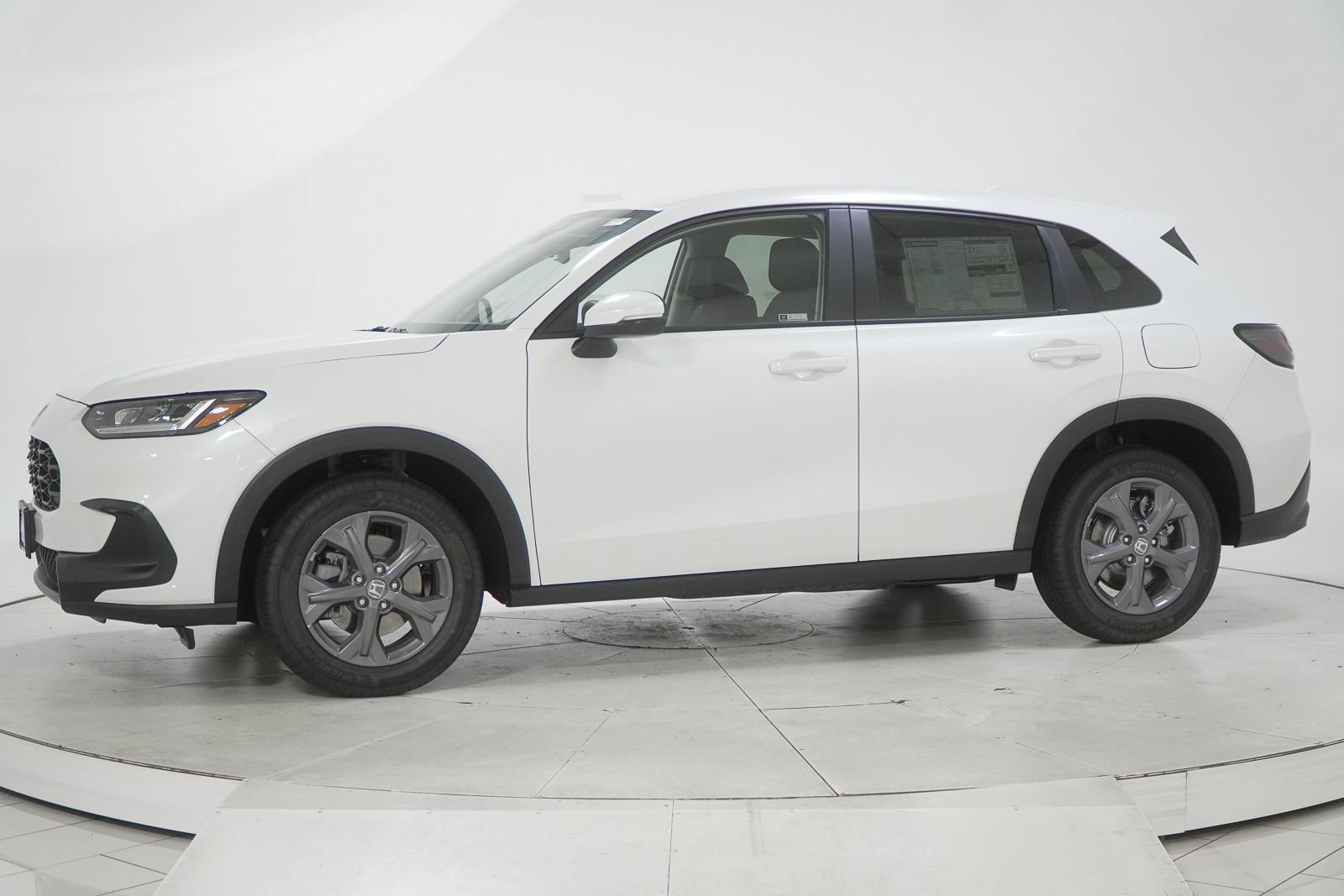 New 2027 Honda HR-V LX image 4