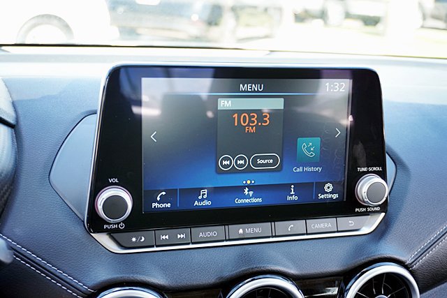 Used 2024 Nissan Sentra SV FWD image 34