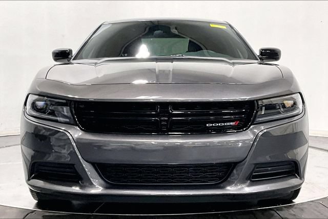 Used 2023 Dodge Charger SXT RWD image 2