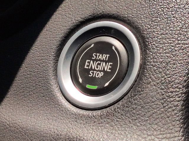 Used 2022 Cadillac XT4 Sport w/ Safety Alert Package AWD/4WD image 30
