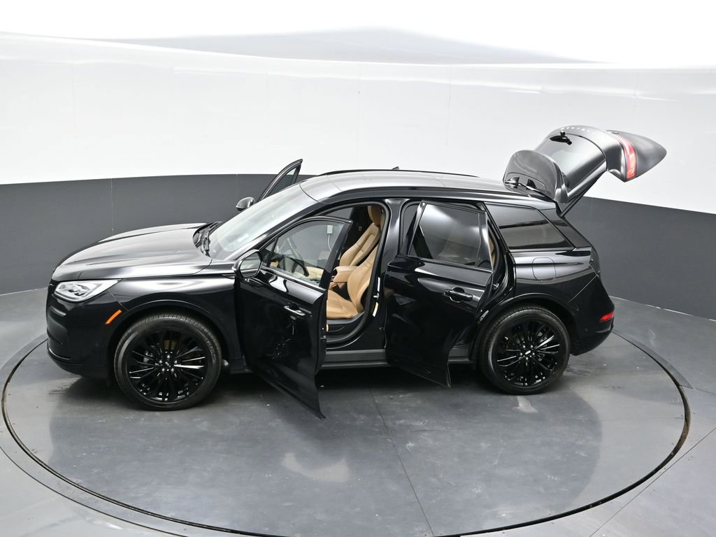 Used 2023 Lincoln Corsair Reserve w/ Equipment Group 202A image 39