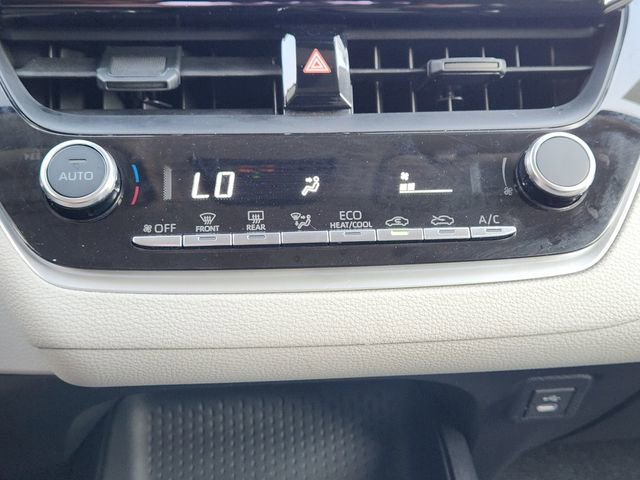 Used 2024 Toyota Corolla LE FWD image 17