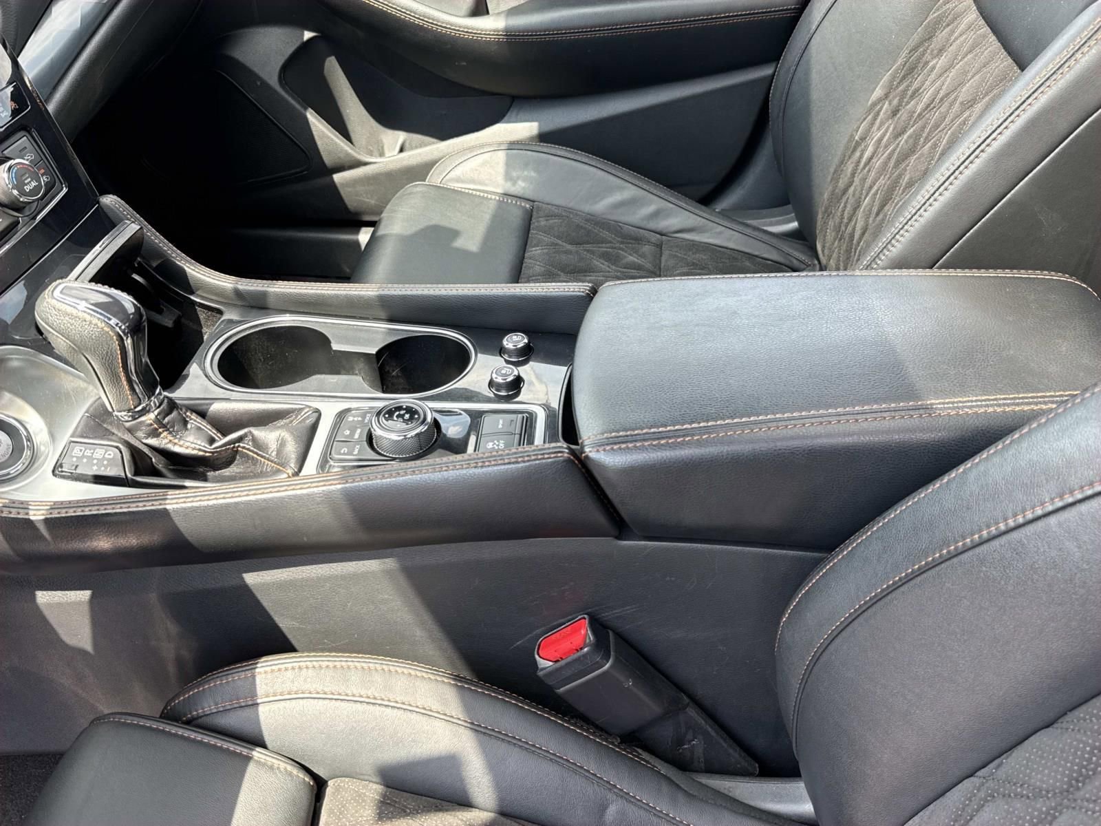 Used 2022 Nissan Maxima SR w/ Sport Mat Group FWD image 21