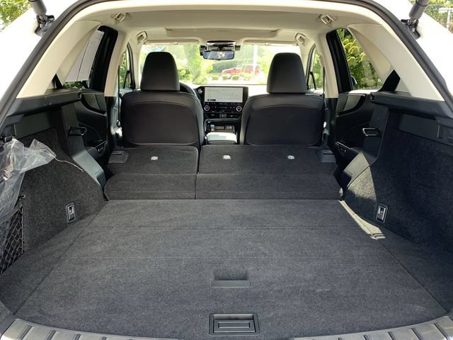 Used 2024 Lexus NX 350h AWD w/ Luxury Package image 39