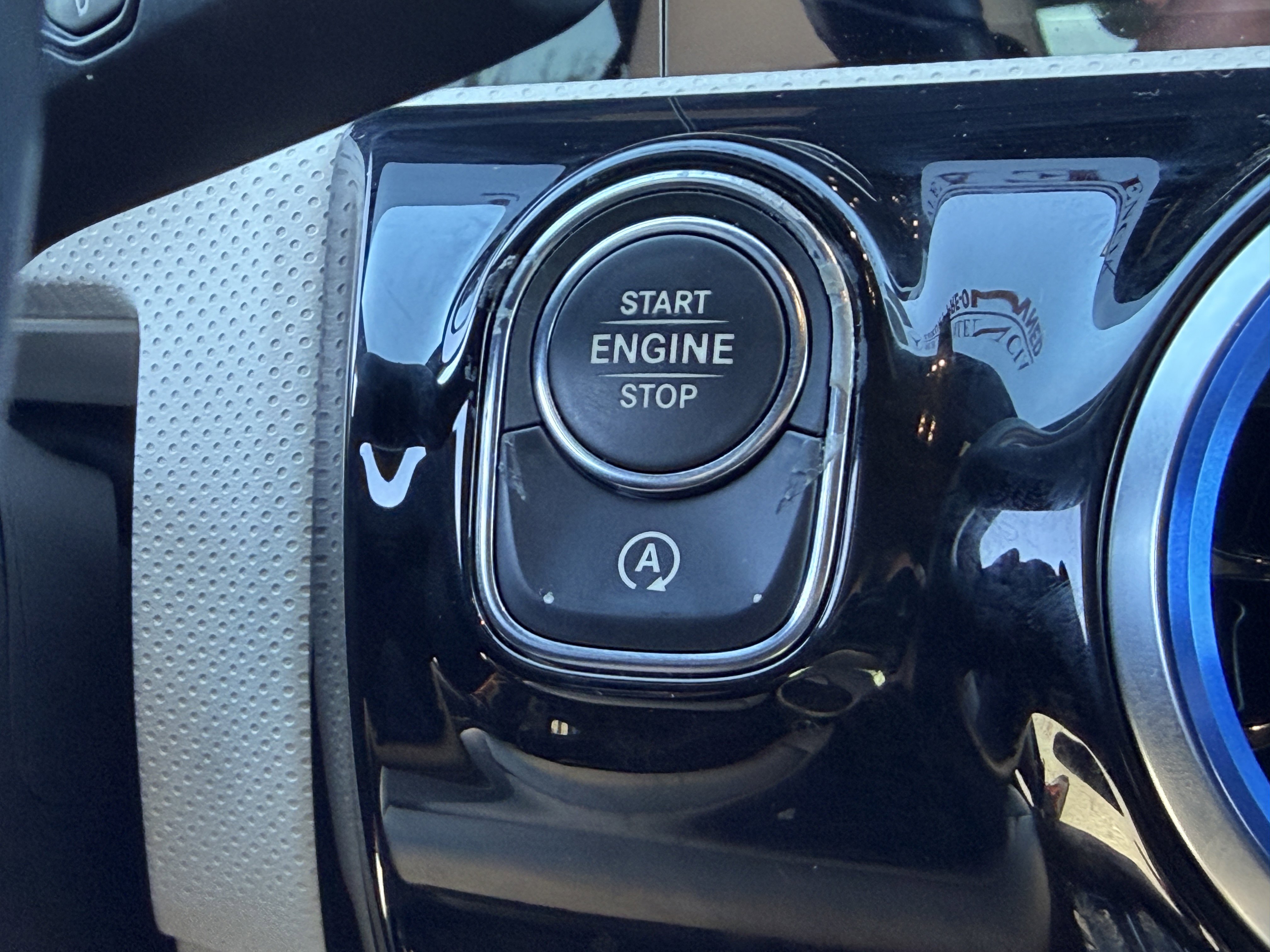 Certified 2020 Mercedes-Benz CLA 250 w/ Premium Package image 27