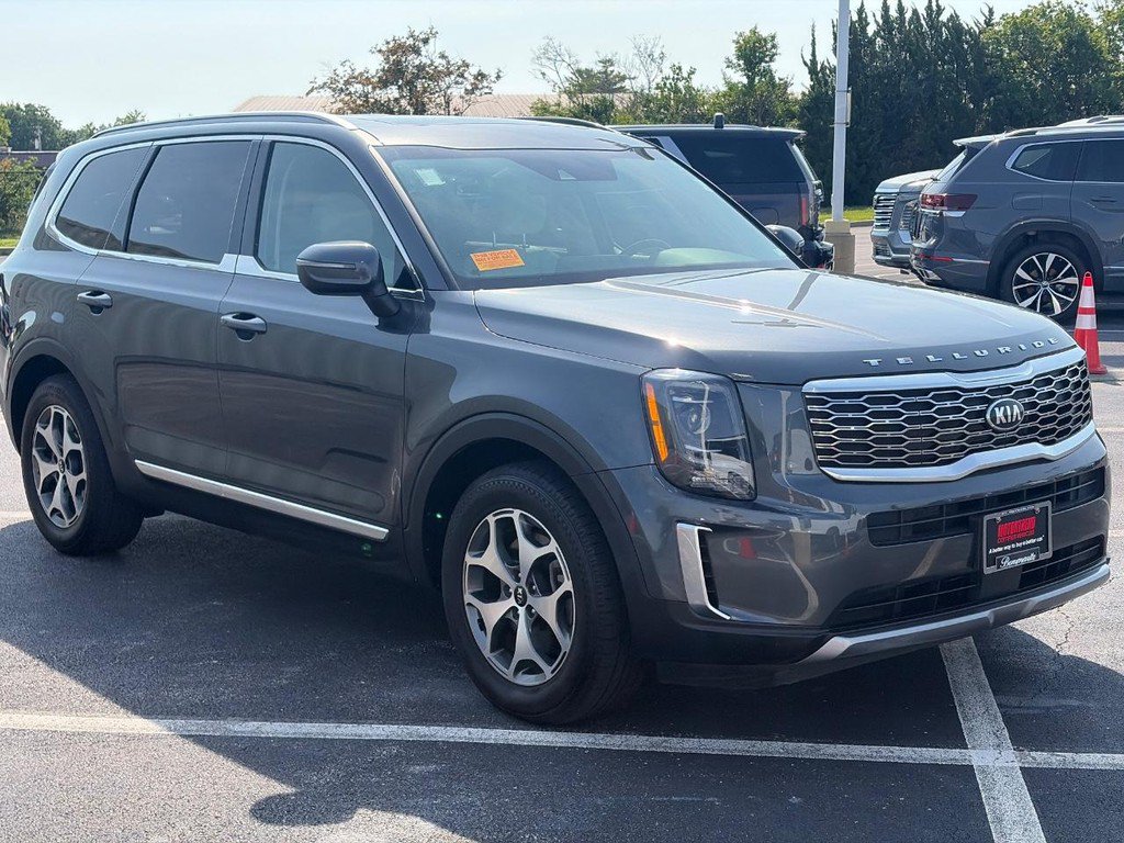 Used 2021 Kia Telluride EX w/ Towing Package AWD/4WD image 3