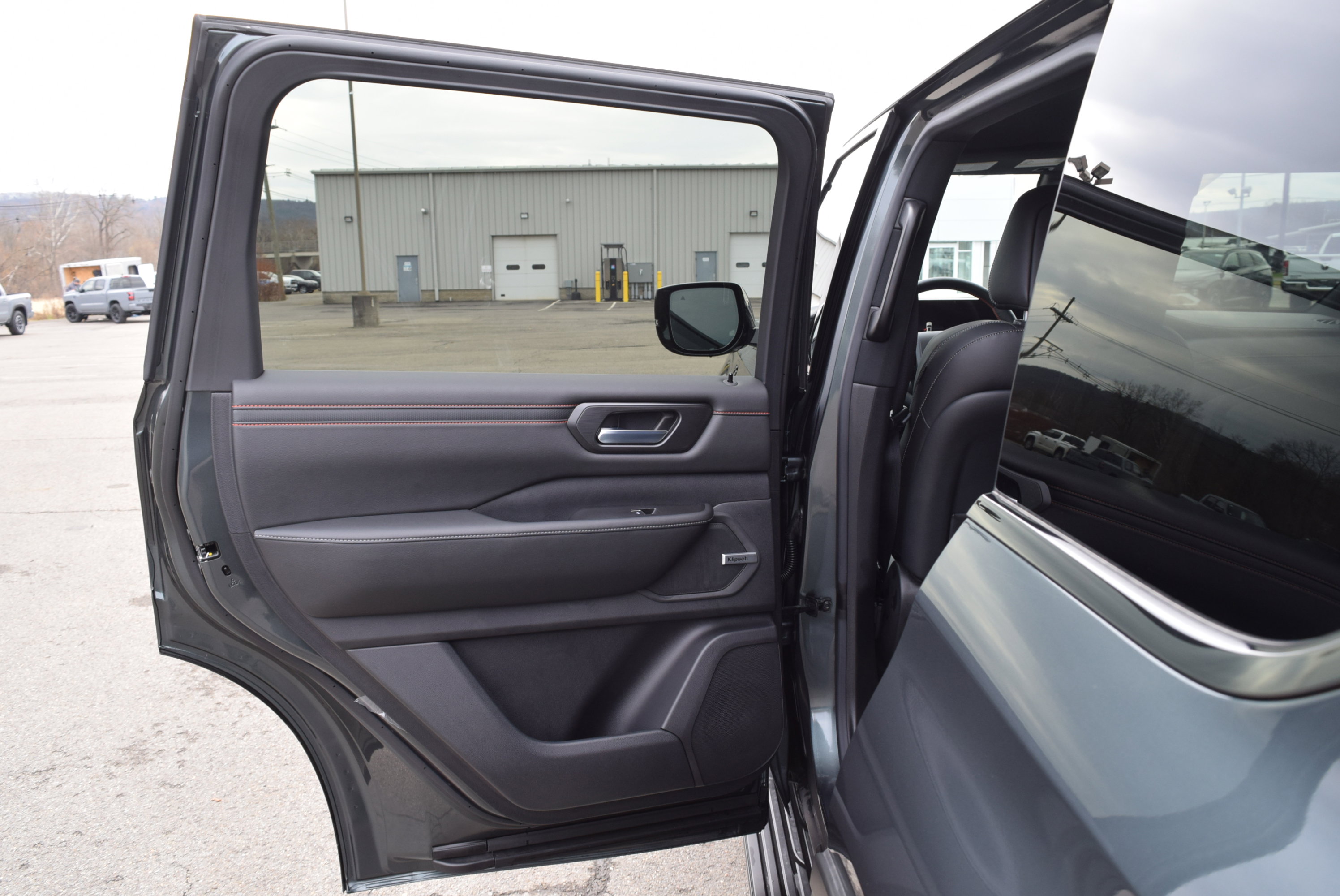 New 2025 Nissan Armada PRO-4X image 10