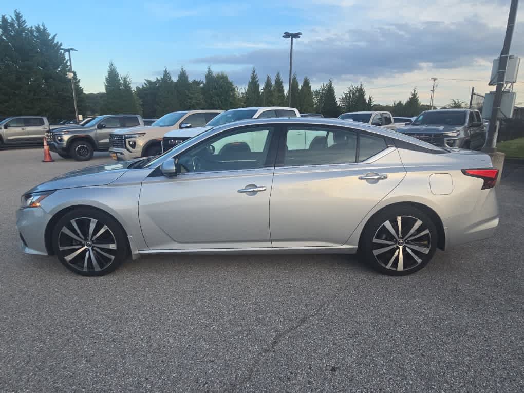 Used 2020 Nissan Altima 2.5 Platinum AWD/4WD image 3