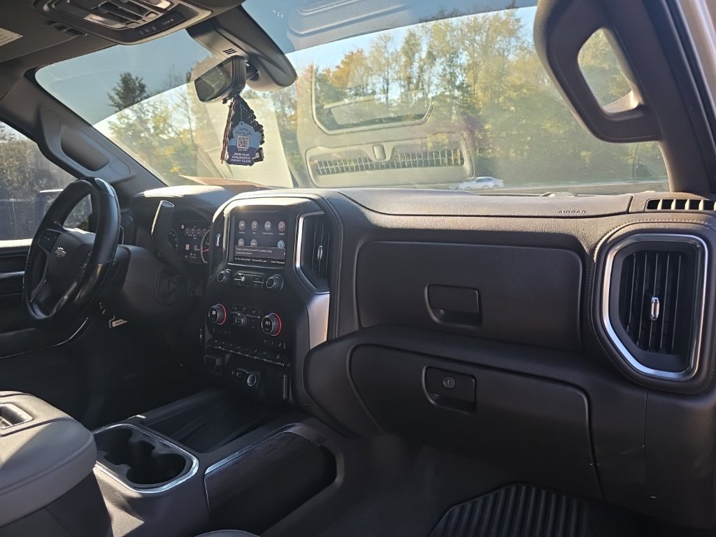 Used 2019 Chevrolet Silverado 1500 LTZ w/ LTZ Premium Package AWD/4WD image 19