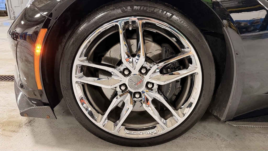 Used 2015 Chevrolet Corvette Stingray Z51 w/ 2LT Preferred Equipment Group image 29