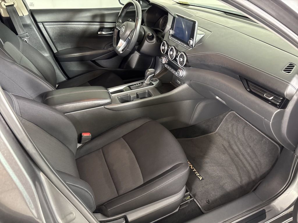Used 2021 Nissan Sentra SV FWD image 16