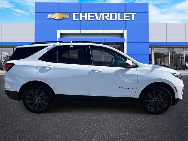 Used 2023 Chevrolet Equinox RS image 4