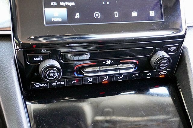 Certified 2023 Jeep Grand Cherokee Laredo RWD image 28