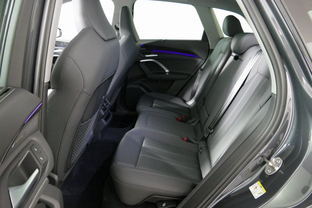 Certified 2025 Audi Q5 Premium Plus w/ Premium Plus image 31