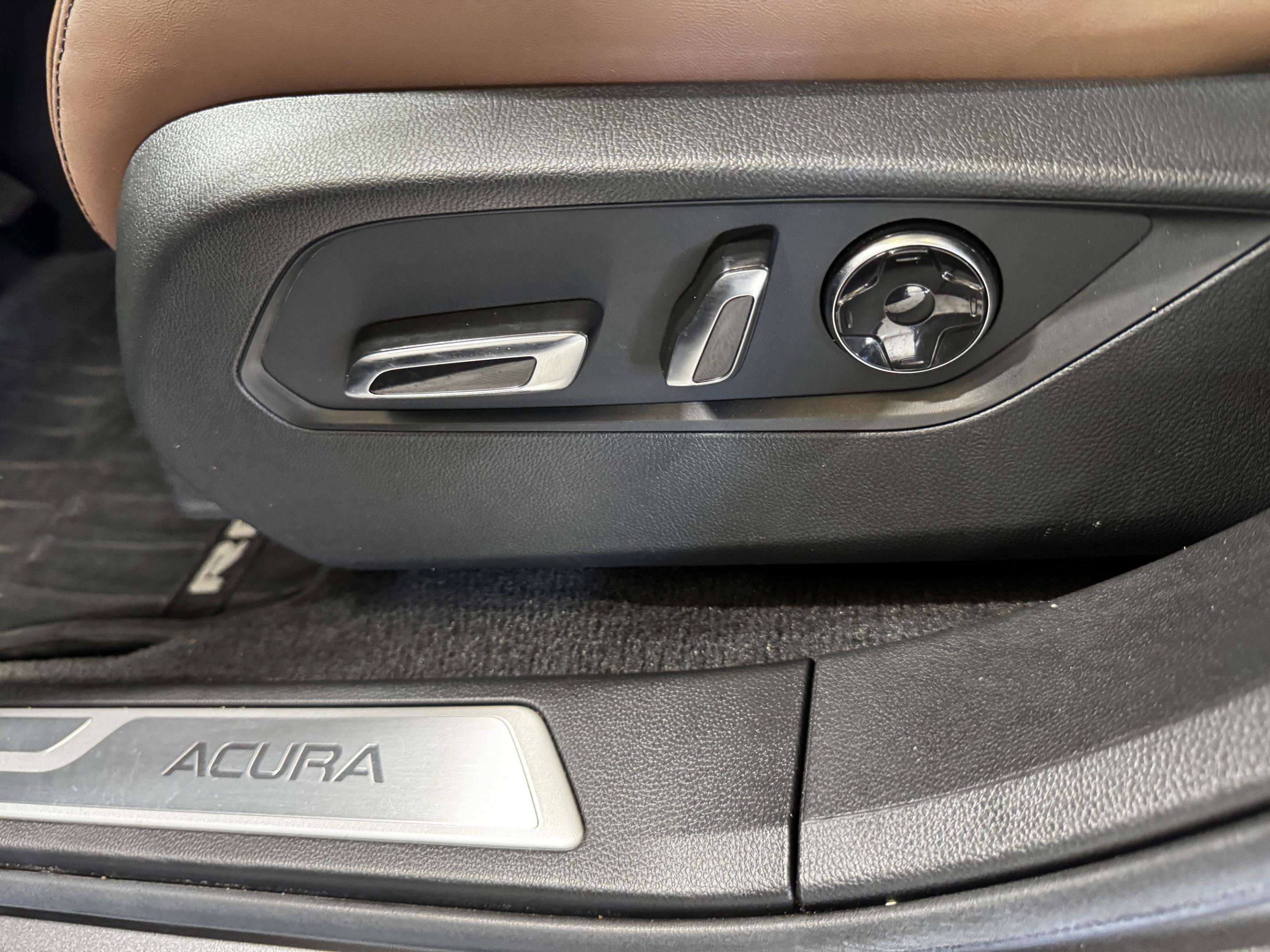 Certified 2025 Acura RDX SH-AWD w/ Technology Package image 28