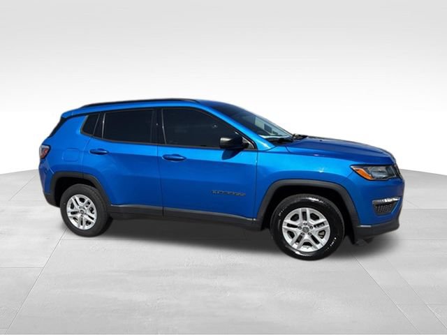Used 2018 Jeep Compass Sport w/ Tech Group FWD image 14