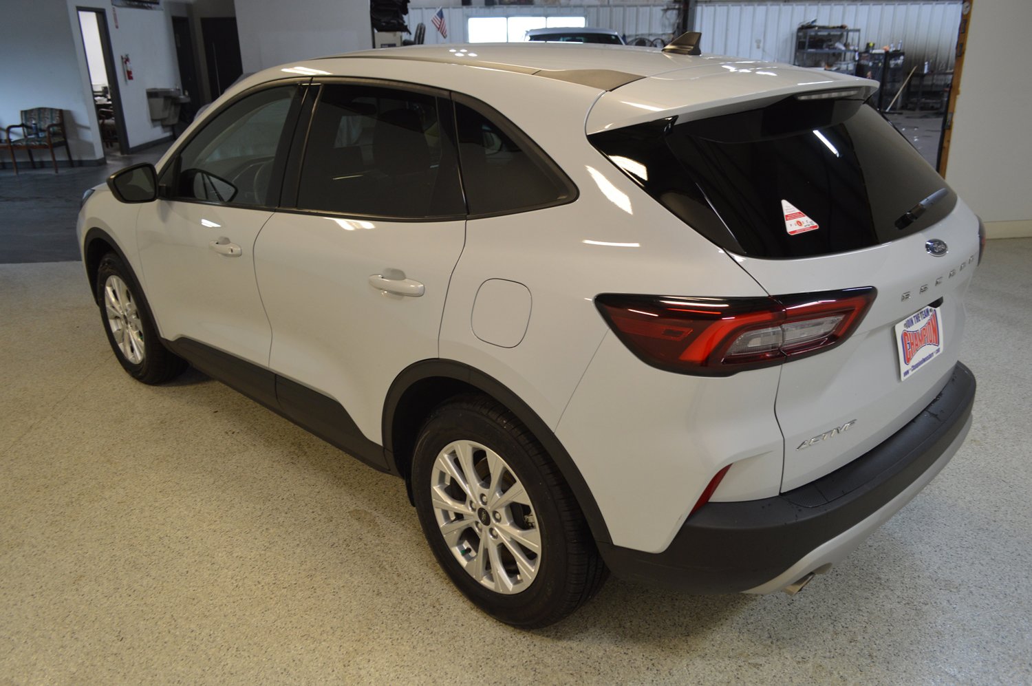 Used 2025 Ford Escape Active FWD image 5