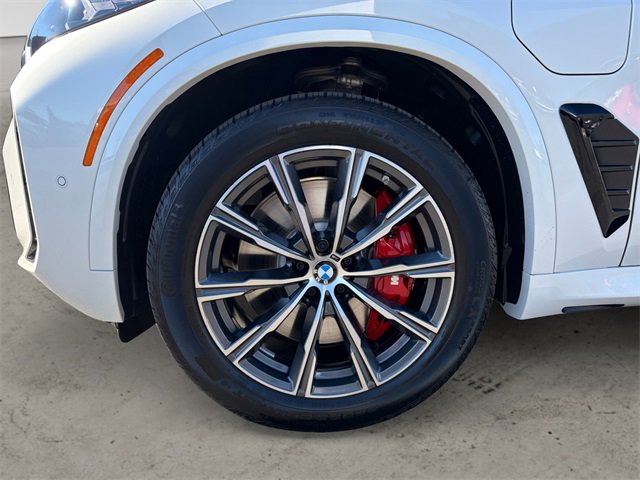 New 2026 BMW X5 xDrive50e w/ M Sport Package image 9