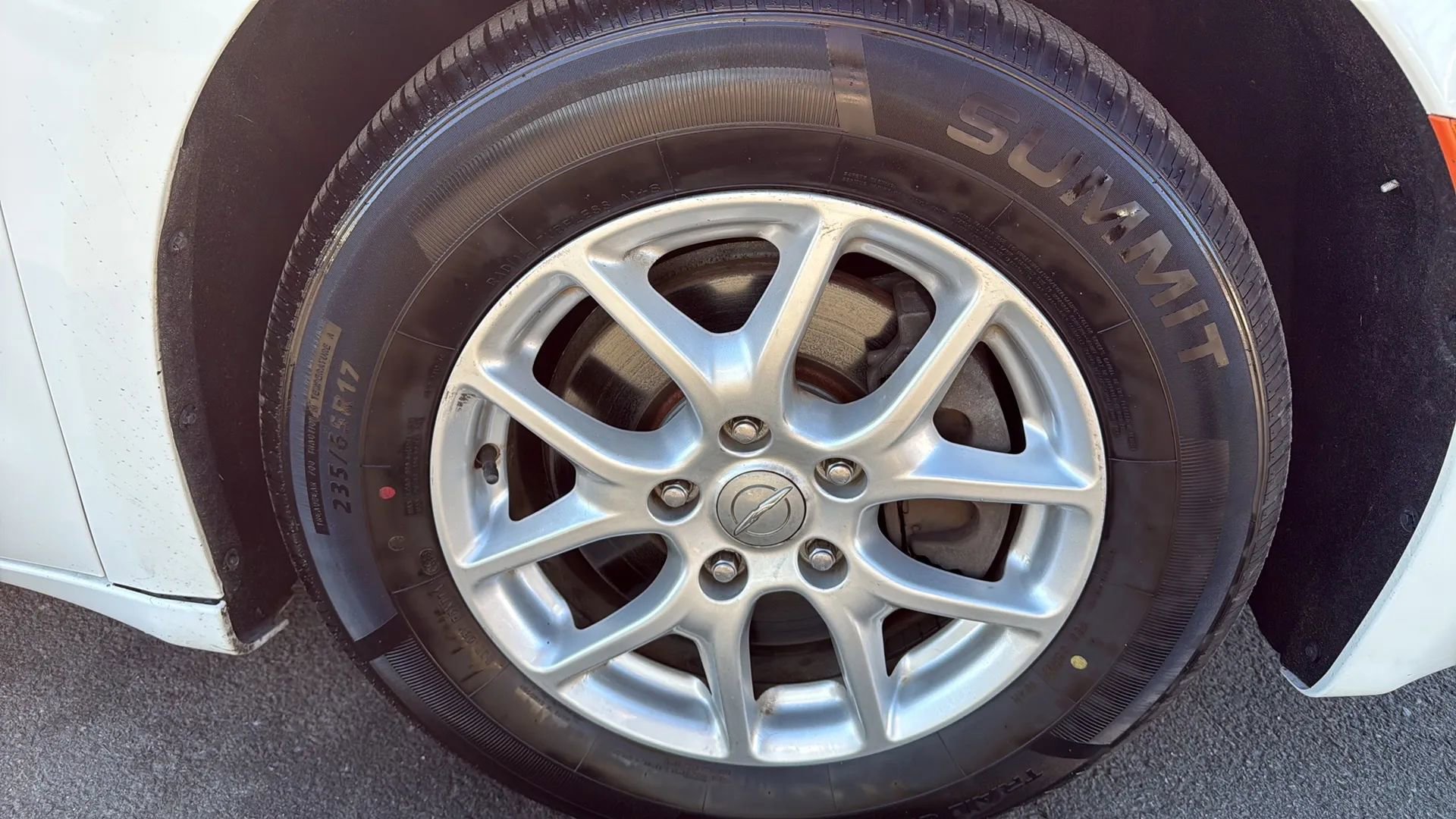 Used 2020 Chrysler Voyager Lxi image 14