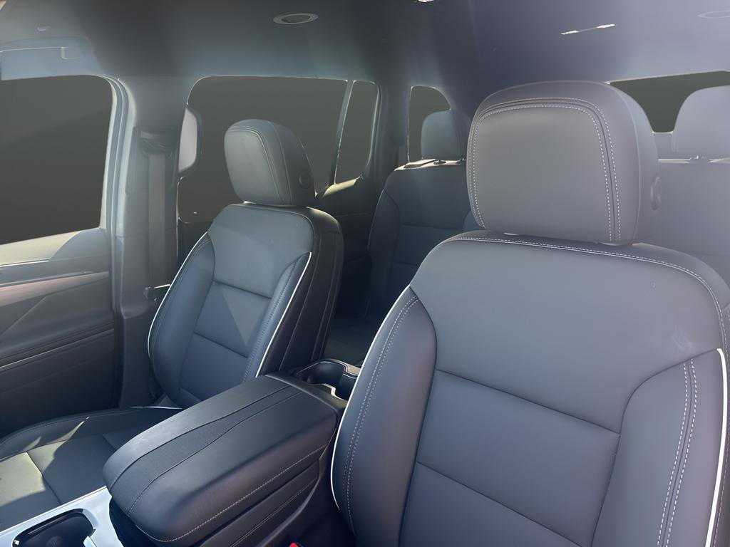 Used 2025 Buick Enclave Preferred image 30