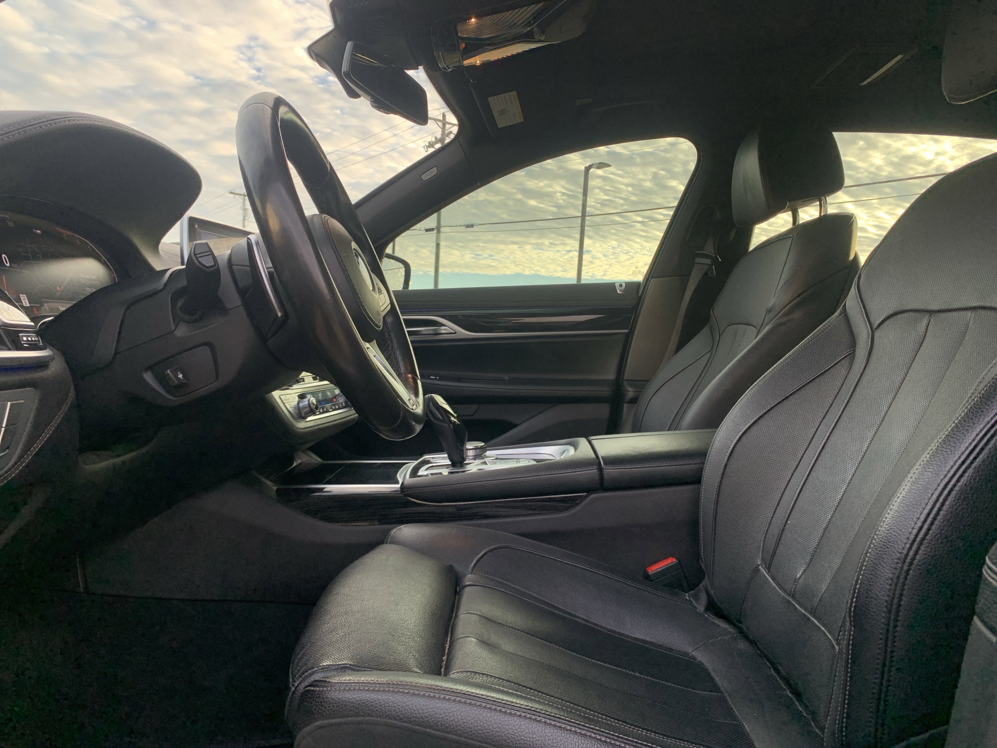 Used 2020 BMW 740i w/ M Sport Package image 16