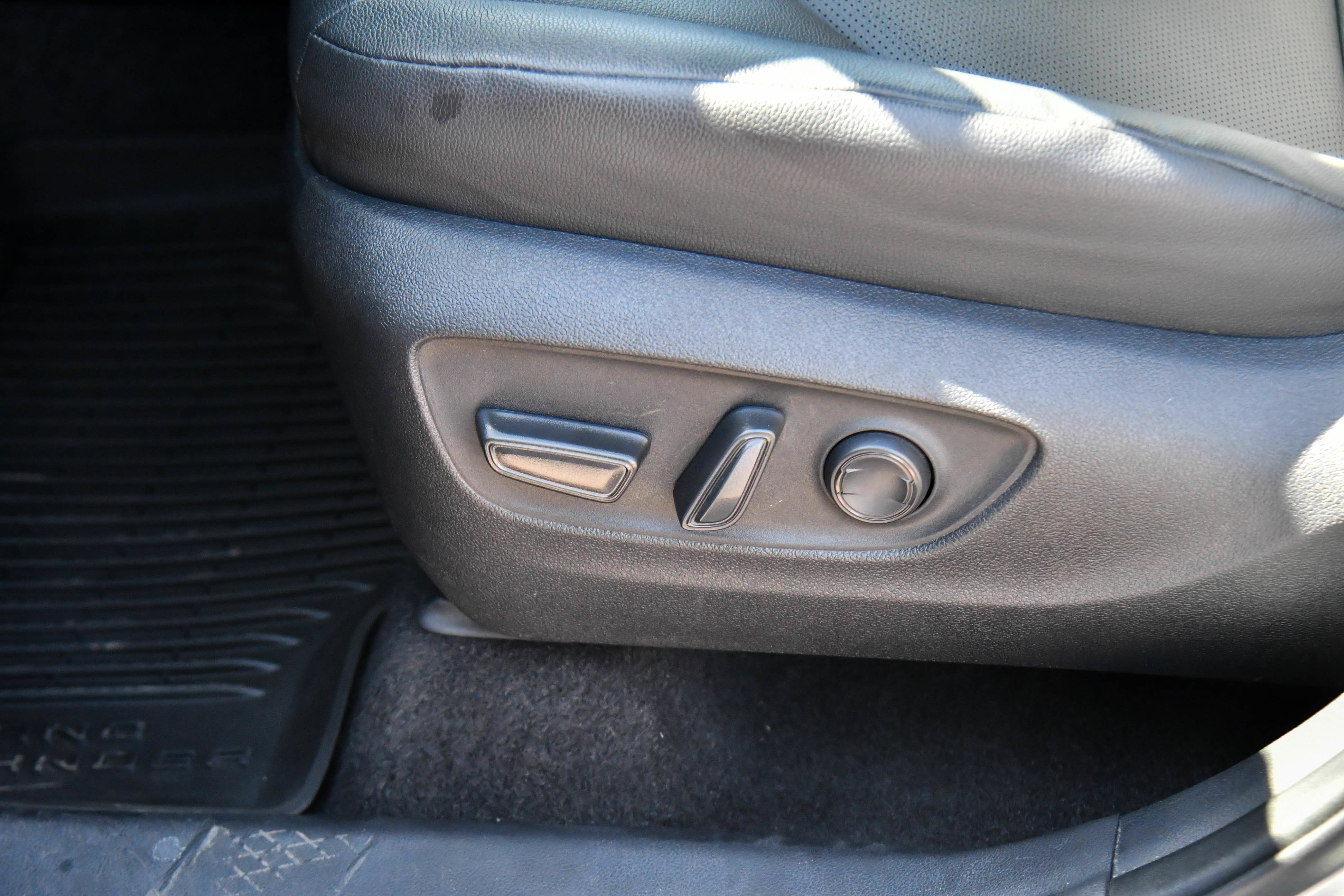 Used 2024 Toyota Grand Highlander FWD image 17