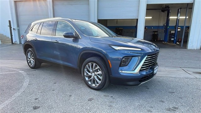 Used 2025 Buick Enclave Preferred image 33