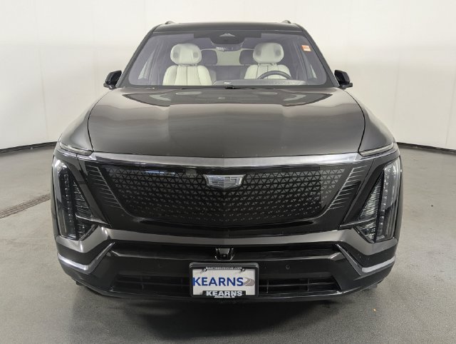 Used 2026 Cadillac Vistiq Sport AWD/4WD image 3