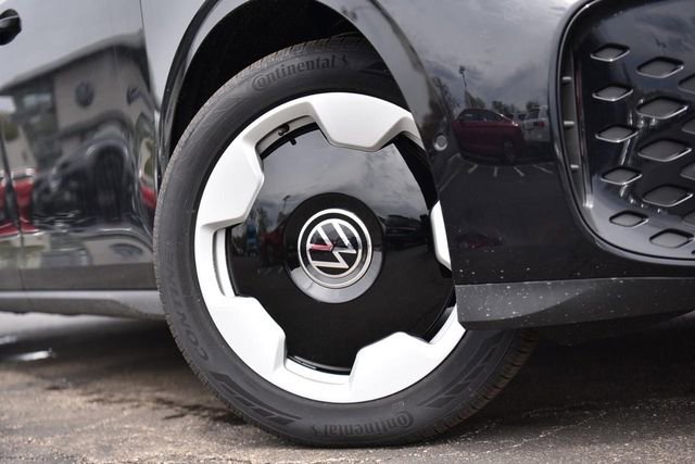 New 2025 Volkswagen ID. Buzz Pro S image 3