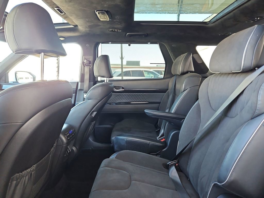 Used 2024 Hyundai Palisade Calligraphy image 28