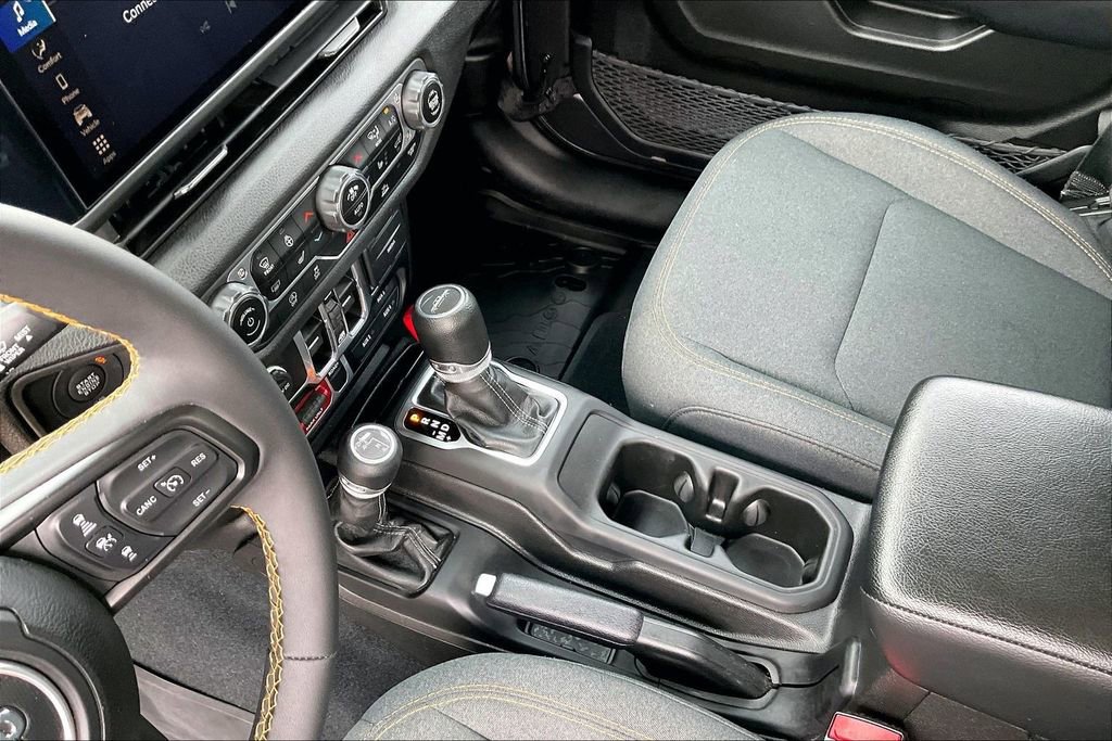 Used 2024 Jeep Gladiator Willys image 15